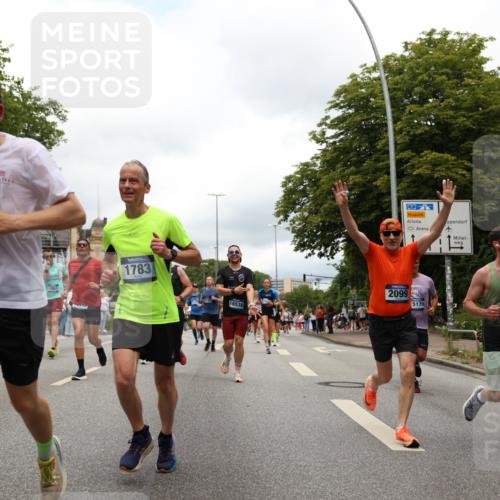 29.06.2025 - hella hamburg halbmarathon Yannick Fuchs http://msf.ph/oto/8241948 29.06.2025 10:47:27 20KM 1030, 1061, 1151, 1499, 1706, 1727, 1783, 2074, 2082, 2099, 2346, 2354, 3059, 3208, 3209, 4065, 4635, 4770, 5077, 5638, 5866, 6481, 6511, 6512, 6628, 6629, 6762, 6877, 6942, 7177, 7274, 7509, 7864, 7918, 8335, 8390, 8447, 9142, 9537, 10549, 10891, 10895, 11992, 12379, 12413, 12490, 12875, 12909, 13032, 13289, 13865, 13997, 14323, 15061, 15126, 15179, 15497, 15502, 16477, 16538, 16986, 18134, 18487, 18590, 18720 meine-sportfotos.de