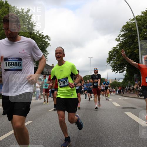 29.06.2025 - hella hamburg halbmarathon Yannick Fuchs http://msf.ph/oto/8241998 29.06.2025 10:47:27 20KM 1030, 1061, 1151, 1499, 1706, 1727, 1783, 2074, 2082, 2099, 2346, 2354, 3059, 3208, 3209, 4065, 4635, 4770, 5077, 5638, 5866, 6481, 6511, 6512, 6628, 6629, 6762, 6877, 6942, 7177, 7274, 7509, 7864, 7918, 8335, 8390, 8447, 9142, 9537, 10549, 10891, 10895, 11992, 12379, 12413, 12490, 12875, 12909, 13032, 13289, 13865, 13997, 14323, 15061, 15126, 15179, 15497, 15502, 16477, 16538, 16986, 18134, 18487, 18590, 18720 meine-sportfotos.de
