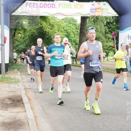 29.06.2025 - hella hamburg halbmarathon MichiJ http://msf.ph/oto/8242004 29.06.2025 10:27:50 Zwischen KM18-KM19 1445, 2563, 3282, 4381, 6037, 7622, 8450, 8958, 12091, 12915, 13029, 14093, 14204, 15257, 15866, 15873, 17215, 18547, 18734 meine-sportfotos.de