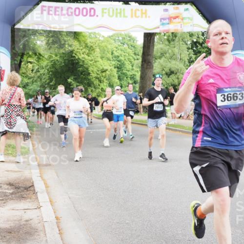29.06.2025 - hella hamburg halbmarathon MichiJ http://msf.ph/oto/8242030 29.06.2025 10:50:36 Zwischen KM18-KM19 2810, 3199, 3663, 8423, 12571, 16995, 18324 meine-sportfotos.de
