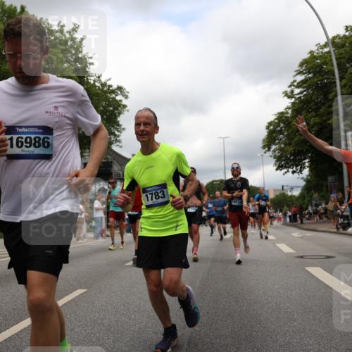 29.06.2025 - hella hamburg halbmarathon Yannick Fuchs http://msf.ph/oto/8242032 29.06.2025 10:47:27 20KM 1030, 1061, 1151, 1499, 1706, 1727, 1783, 2074, 2082, 2099, 2346, 2354, 3059, 3208, 3209, 4065, 4635, 4770, 5077, 5638, 5866, 6481, 6511, 6512, 6628, 6629, 6762, 6877, 6942, 7177, 7274, 7509, 7864, 7918, 8335, 8390, 8447, 9142, 9537, 10549, 10891, 10895, 11992, 12379, 12413, 12490, 12875, 12909, 13032, 13289, 13865, 13997, 14323, 15061, 15126, 15179, 15497, 15502, 16477, 16538, 16986, 18134, 18487, 18590, 18720 meine-sportfotos.de