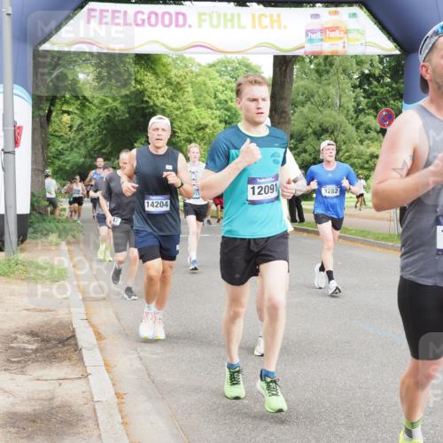 29.06.2025 - hella hamburg halbmarathon MichiJ http://msf.ph/oto/8242161 29.06.2025 10:27:50 Zwischen KM18-KM19 1445, 2563, 3282, 4381, 6037, 7622, 8450, 8958, 12091, 12915, 13029, 14093, 14204, 15257, 15866, 15873, 17215, 18547, 18734 meine-sportfotos.de