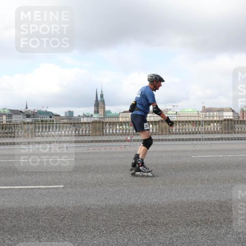 29.06.2025 - hella hamburg halbmarathon Lena Gebhardt http://msf.ph/oto/8242173 29.06.2025 09:02:13 Lombardsbrücke  meine-sportfotos.de