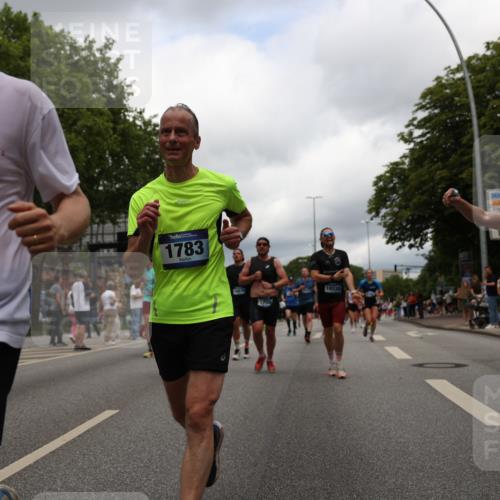 29.06.2025 - hella hamburg halbmarathon Yannick Fuchs http://msf.ph/oto/8242181 29.06.2025 10:47:27 20KM 1030, 1061, 1151, 1499, 1706, 1727, 1783, 2074, 2082, 2099, 2346, 2354, 3059, 3208, 3209, 4065, 4635, 4770, 5077, 5638, 5866, 6481, 6511, 6512, 6628, 6629, 6762, 6877, 6942, 7177, 7274, 7509, 7864, 7918, 8335, 8390, 8447, 9142, 9537, 10549, 10891, 10895, 11992, 12379, 12413, 12490, 12875, 12909, 13032, 13289, 13865, 13997, 14323, 15061, 15126, 15179, 15497, 15502, 16477, 16538, 16986, 18134, 18487, 18590, 18720 meine-sportfotos.de