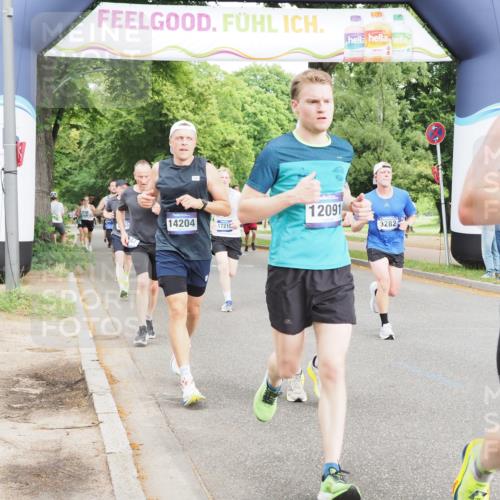 29.06.2025 - hella hamburg halbmarathon MichiJ http://msf.ph/oto/8242192 29.06.2025 10:27:51 Zwischen KM18-KM19 1445, 2563, 3282, 3547, 4381, 6037, 7622, 8450, 8958, 12091, 13029, 14093, 14204, 15257, 15866, 15873, 17215, 18547, 18734 meine-sportfotos.de
