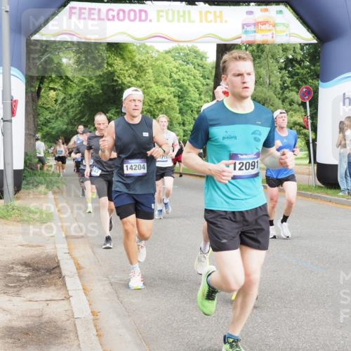29.06.2025 - hella hamburg halbmarathon MichiJ http://msf.ph/oto/8242240 29.06.2025 10:27:51 Zwischen KM18-KM19 1445, 2563, 3282, 3547, 4381, 6037, 7622, 8450, 8958, 12091, 13029, 14093, 14204, 15257, 15866, 15873, 17215, 18547, 18734 meine-sportfotos.de