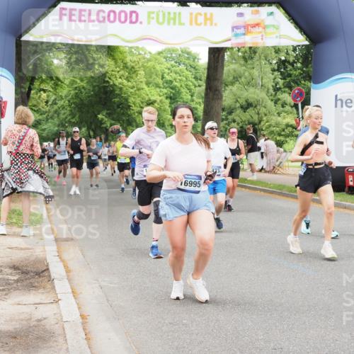 29.06.2025 - hella hamburg halbmarathon MichiJ http://msf.ph/oto/8242483 29.06.2025 10:50:38 Zwischen KM18-KM19 2810, 3199, 3663, 4389, 5511, 8423, 12286, 12571, 16995, 17142, 18530 meine-sportfotos.de