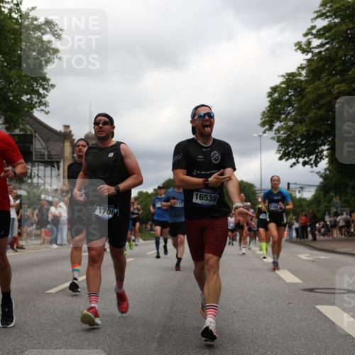 29.06.2025 - hella hamburg halbmarathon Yannick Fuchs http://msf.ph/oto/8242572 29.06.2025 10:47:28 20KM 1030, 1061, 1151, 1499, 1706, 1727, 1783, 2070, 2074, 2082, 2099, 2346, 2354, 3059, 3208, 3209, 4065, 4635, 4770, 5077, 5638, 5866, 6481, 6511, 6512, 6628, 6629, 6762, 6877, 6942, 7177, 7274, 7509, 7864, 7918, 8335, 8390, 8447, 9142, 9537, 10549, 10891, 10895, 11992, 12379, 12413, 12490, 12875, 12909, 13032, 13289, 13865, 13997, 14323, 15061, 15126, 15179, 15441, 15497, 15502, 16477, 16538, 16986, 17348, 18134, 18143, 18487, 18590, 18720 meine-sportfotos.de