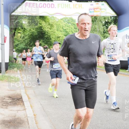 29.06.2025 - hella hamburg halbmarathon MichiJ http://msf.ph/oto/8242635 29.06.2025 10:27:53 Zwischen KM18-KM19 1445, 2563, 3282, 3547, 4381, 7622, 12091, 13029, 14093, 14204, 15013, 15094, 15866, 15873, 17215, 18547, 18734 meine-sportfotos.de