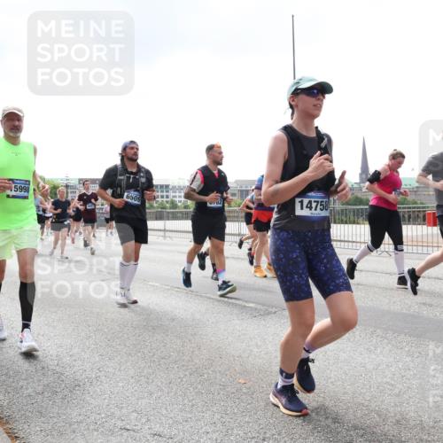 29.06.2025 - hella hamburg halbmarathon Lena Gebhardt http://msf.ph/oto/8242715 29.06.2025 10:45:24 Lombardsbrücke 1024, 1033, 1060, 1085, 1685, 1713, 1798, 2007, 2008, 2216, 2217, 2550, 2657, 2664, 2779, 2973, 3160, 3164, 3357, 3377, 3879, 3993, 4099, 4102, 4186, 4224, 4306, 4337, 4504, 4820, 4851, 5099, 5108, 5190, 5339, 5636, 5949, 6150, 6509, 6763, 6788, 6911, 6922, 6980, 7283, 7530, 7541, 7699, 7859, 7912, 8594, 8605, 8745, 8762, 8907, 9620, 10030, 10182, 10225, 10562, 10566, 10707, 11314, 12198, 12332, 12334, 12394 meine-sportfotos.de