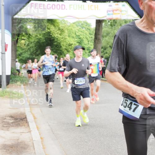 29.06.2025 - hella hamburg halbmarathon MichiJ http://msf.ph/oto/8242720 29.06.2025 10:27:53 Zwischen KM18-KM19 1445, 2563, 3282, 3547, 4381, 7622, 12091, 13029, 14093, 14204, 15013, 15094, 15866, 15873, 17215, 18547, 18734 meine-sportfotos.de