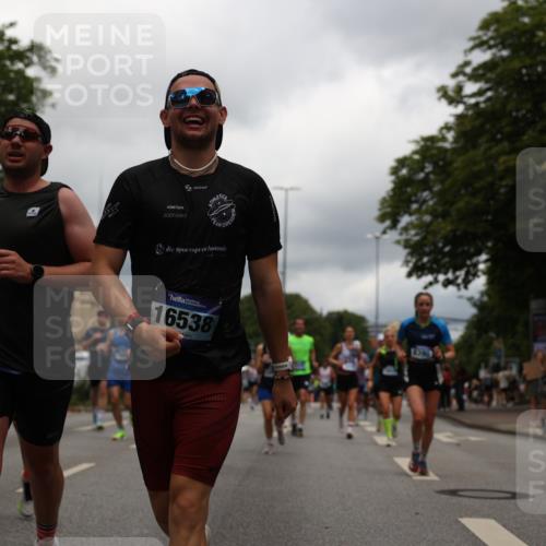 29.06.2025 - hella hamburg halbmarathon Yannick Fuchs http://msf.ph/oto/8242800 29.06.2025 10:47:29 20KM 1030, 1061, 1151, 1499, 1706, 1727, 1783, 2070, 2074, 2082, 2099, 2354, 3059, 3208, 3209, 4065, 4635, 4770, 5077, 5638, 5866, 6481, 6511, 6512, 6628, 6629, 6762, 6877, 6942, 7177, 7274, 7509, 7864, 7918, 8335, 8390, 8447, 9142, 9537, 10549, 10891, 10895, 11992, 12379, 12413, 12490, 12875, 12909, 13032, 13289, 13865, 13997, 14323, 15061, 15126, 15179, 15441, 15497, 15502, 16477, 16538, 16986, 17348, 18134, 18143, 18487, 18590, 18720 meine-sportfotos.de