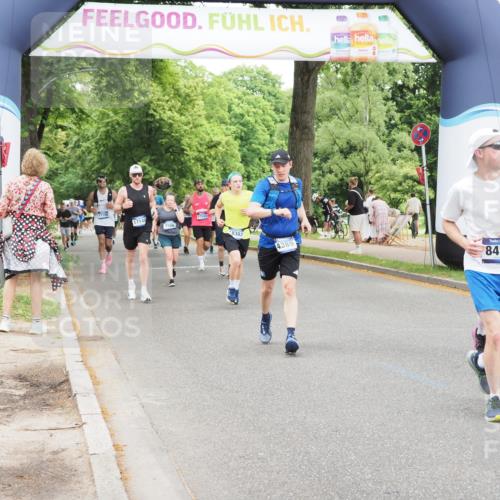29.06.2025 - hella hamburg halbmarathon MichiJ http://msf.ph/oto/8242804 29.06.2025 10:50:40 Zwischen KM18-KM19 2810, 3199, 3663, 4389, 5511, 8423, 12286, 12571, 16995, 17142, 18382, 18530 meine-sportfotos.de