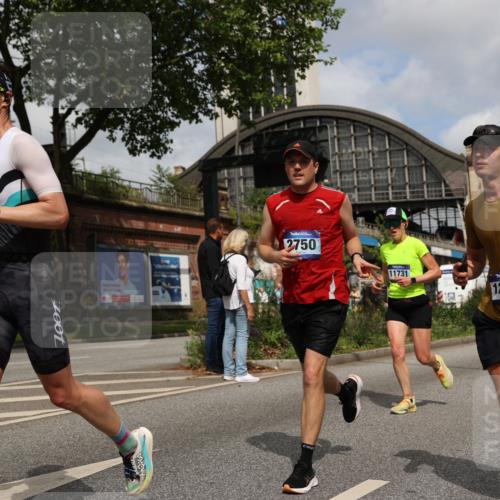 29.06.2025 - hella hamburg halbmarathon Yannick Fuchs http://msf.ph/oto/8242805 29.06.2025 10:34:57 20KM 1603, 1882, 1912, 2324, 2714, 2750, 2826, 4843, 5050, 5375, 5409, 5508, 5745, 5803, 5916, 6080, 6152, 6649, 7109, 8370, 8465, 8467, 8629, 9294, 10369, 10900, 10968, 11731, 11767, 12088, 12540, 12704, 12865, 13029, 13667, 14924, 15015, 15424, 15542, 15813, 16580, 16761, 17214, 17245, 18192, 18614, 18979 meine-sportfotos.de