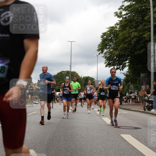 29.06.2025 - hella hamburg halbmarathon Yannick Fuchs http://msf.ph/oto/8242830 29.06.2025 10:47:29 20KM 1030, 1061, 1151, 1499, 1706, 1727, 1783, 2070, 2074, 2082, 2099, 2354, 3059, 3208, 3209, 4065, 4635, 4770, 5077, 5638, 5866, 6481, 6511, 6512, 6628, 6629, 6762, 6877, 6942, 7177, 7274, 7509, 7864, 7918, 8335, 8390, 8447, 9142, 9537, 10549, 10891, 10895, 11992, 12379, 12413, 12490, 12875, 12909, 13032, 13289, 13865, 13997, 14323, 15061, 15126, 15179, 15441, 15497, 15502, 16477, 16538, 16986, 17348, 18134, 18143, 18487, 18590, 18720 meine-sportfotos.de