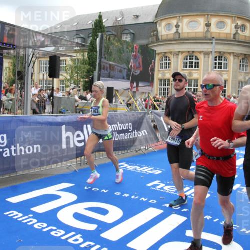 29.06.2025 - hella hamburg halbmarathon Michael Strokosch http://msf.ph/oto/8242836 29.06.2025 10:48:40 Ziel 1163, 1176, 2213, 4553, 5421, 9538, 10000, 10859, 11579, 14511, 15573, 15917, 17127, 18815 meine-sportfotos.de