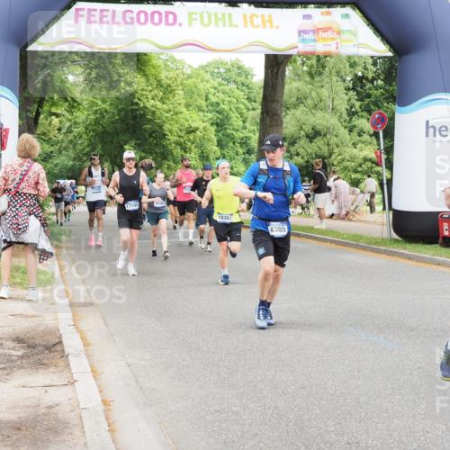 29.06.2025 - hella hamburg halbmarathon MichiJ http://msf.ph/oto/8242847 29.06.2025 10:50:40 Zwischen KM18-KM19 2810, 3199, 3663, 4389, 5511, 8423, 12286, 12571, 16995, 17142, 18382, 18530 meine-sportfotos.de