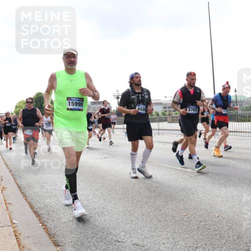 29.06.2025 - hella hamburg halbmarathon Lena Gebhardt http://msf.ph/oto/8242943 29.06.2025 10:45:24 Lombardsbrücke 1024, 1033, 1060, 1085, 1685, 1713, 1798, 2007, 2008, 2216, 2217, 2550, 2657, 2664, 2779, 2973, 3160, 3164, 3357, 3377, 3879, 3993, 4099, 4102, 4186, 4224, 4306, 4337, 4504, 4820, 4851, 5099, 5108, 5190, 5339, 5636, 5949, 6150, 6509, 6763, 6788, 6911, 6922, 6980, 7283, 7530, 7541, 7699, 7859, 7912, 8594, 8605, 8745, 8762, 8907, 9620, 10030, 10182, 10225, 10562, 10566, 10707, 11314, 12198, 12332, 12334, 12394 meine-sportfotos.de