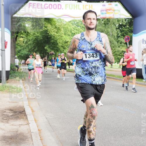 29.06.2025 - hella hamburg halbmarathon MichiJ http://msf.ph/oto/8243054 29.06.2025 10:27:55 Zwischen KM18-KM19 1343, 1445, 2563, 3282, 3547, 7622, 11619, 12091, 14093, 14204, 14311, 15013, 15094, 15744, 15866, 15873, 17215, 17360, 17792, 18547, 18734 meine-sportfotos.de