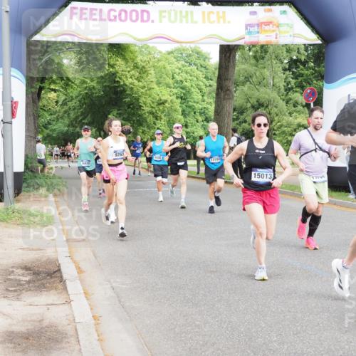 29.06.2025 - hella hamburg halbmarathon MichiJ http://msf.ph/oto/8243164 29.06.2025 10:27:56 Zwischen KM18-KM19 1343, 1803, 2563, 3282, 3547, 6686, 7622, 9265, 11619, 12091, 14204, 14311, 15013, 15094, 15744, 15866, 16820, 17215, 17360, 17792, 18547, 18734 meine-sportfotos.de