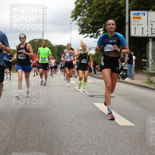 29.06.2025 - hella hamburg halbmarathon Yannick Fuchs http://msf.ph/oto/8243217 29.06.2025 10:47:31 20KM 1030, 1061, 1151, 1499, 1706, 1727, 1783, 2070, 2074, 2082, 2099, 2354, 3059, 3208, 3209, 4635, 4770, 5638, 5866, 6481, 6511, 6512, 6628, 6629, 6762, 6877, 6942, 7177, 7274, 7864, 7918, 8335, 8390, 8447, 9142, 9537, 10549, 10891, 10895, 11992, 12379, 12413, 12490, 12875, 12909, 13032, 13289, 13865, 13997, 14323, 15061, 15126, 15179, 15441, 15497, 15502, 15838, 15946, 16477, 16538, 16986, 17348, 18134, 18143, 18418, 18487, 18590 meine-sportfotos.de