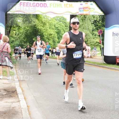 29.06.2025 - hella hamburg halbmarathon MichiJ http://msf.ph/oto/8243292 29.06.2025 10:50:43 Zwischen KM18-KM19 2810, 4389, 5511, 8423, 9986, 12286, 16995, 17140, 17142, 18382, 18530 meine-sportfotos.de