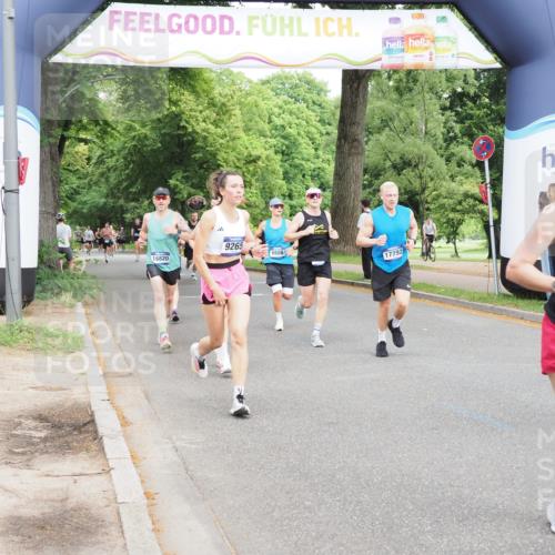 29.06.2025 - hella hamburg halbmarathon MichiJ http://msf.ph/oto/8243321 29.06.2025 10:27:56 Zwischen KM18-KM19 1343, 1803, 2563, 3282, 3547, 6686, 7622, 9265, 11619, 12091, 14204, 14311, 15013, 15094, 15744, 15866, 16820, 17215, 17360, 17792, 18547, 18734 meine-sportfotos.de