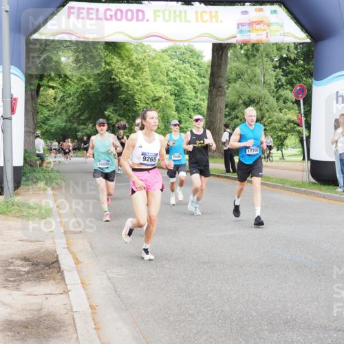 29.06.2025 - hella hamburg halbmarathon MichiJ http://msf.ph/oto/8243341 29.06.2025 10:27:56 Zwischen KM18-KM19 1343, 1803, 2563, 3282, 3547, 6686, 7622, 9265, 11619, 12091, 14204, 14311, 15013, 15094, 15744, 15866, 16820, 17215, 17360, 17792, 18547, 18734 meine-sportfotos.de