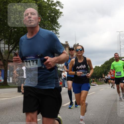 29.06.2025 - hella hamburg halbmarathon Yannick Fuchs http://msf.ph/oto/8243460 29.06.2025 10:47:32 20KM 1030, 1061, 1151, 1499, 1706, 1727, 1783, 2070, 2074, 2082, 2099, 2354, 3059, 3208, 3209, 3819, 4635, 4770, 5638, 5866, 6481, 6511, 6512, 6628, 6629, 6762, 6877, 6942, 7177, 7274, 7864, 7918, 8335, 8390, 8447, 9142, 9537, 10549, 10891, 10895, 11992, 12379, 12413, 12490, 12632, 12875, 12909, 13032, 13289, 13865, 13997, 14323, 15061, 15126, 15179, 15441, 15497, 15502, 15838, 15946, 16477, 16538, 16986, 17348, 18134, 18143, 18418, 18487, 18590 meine-sportfotos.de