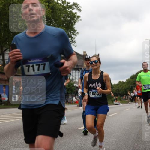29.06.2025 - hella hamburg halbmarathon Yannick Fuchs http://msf.ph/oto/8243497 29.06.2025 10:47:32 20KM 1030, 1061, 1151, 1499, 1706, 1727, 1783, 2070, 2074, 2082, 2099, 2354, 3059, 3208, 3209, 3819, 4635, 4770, 5638, 5866, 6481, 6511, 6512, 6628, 6629, 6762, 6877, 6942, 7177, 7274, 7864, 7918, 8335, 8390, 8447, 9142, 9537, 10549, 10891, 10895, 11992, 12379, 12413, 12490, 12632, 12875, 12909, 13032, 13289, 13865, 13997, 14323, 15061, 15126, 15179, 15441, 15497, 15502, 15838, 15946, 16477, 16538, 16986, 17348, 18134, 18143, 18418, 18487, 18590 meine-sportfotos.de