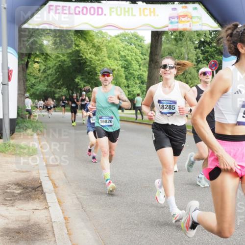 29.06.2025 - hella hamburg halbmarathon MichiJ http://msf.ph/oto/8243576 29.06.2025 10:27:58 Zwischen KM18-KM19 1343, 1803, 2563, 3547, 6686, 9265, 11619, 12091, 14311, 15013, 15094, 15744, 16820, 17215, 17360, 17792, 18285 meine-sportfotos.de