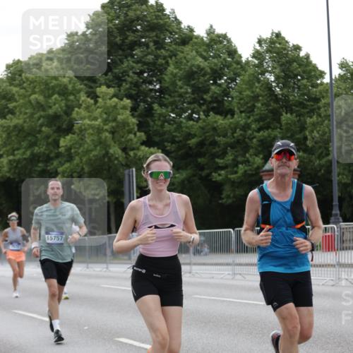 29.06.2025 - hella hamburg halbmarathon Jannik Wohlers http://msf.ph/oto/8243630 29.06.2025 10:30:07 Lombardsbrücke 1647, 2754, 2755, 2901, 4575, 4819, 6344, 7071, 10880, 11984, 12350, 12460, 12461, 12687, 12688, 14421, 15757, 15789, 15938, 16504, 16791, 16864, 18860 meine-sportfotos.de