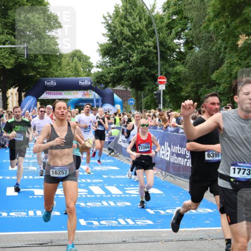 29.06.2025 - hella hamburg halbmarathon Zöllner http://msf.ph/oto/8243870 29.06.2025 10:56:36 Ziel 1583, 2083, 3413, 5721, 5744, 6399, 7037, 8311, 8542, 8652, 9562, 10093, 12509, 13863, 15145, 15407, 16257, 16261, 17268, 17734, 18746, 18835, 19120 meine-sportfotos.de