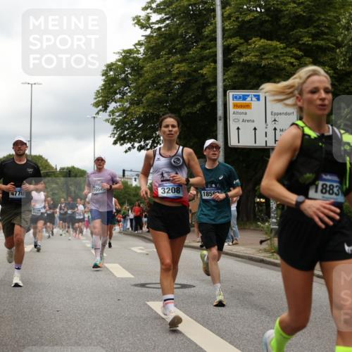 29.06.2025 - hella hamburg halbmarathon Yannick Fuchs http://msf.ph/oto/8243977 29.06.2025 10:47:33 20KM 1030, 1061, 1151, 1499, 1706, 1727, 1783, 2058, 2070, 2082, 2099, 2354, 2518, 3059, 3208, 3209, 3819, 4635, 4770, 5638, 5866, 6481, 6511, 6512, 6628, 6629, 6762, 6877, 6942, 7177, 7274, 7864, 7918, 8335, 8390, 8447, 9142, 10549, 10891, 10895, 11844, 12379, 12413, 12490, 12632, 12909, 13032, 13033, 13289, 13865, 13997, 14323, 15061, 15126, 15179, 15441, 15497, 15502, 15838, 15946, 16477, 16538, 16986, 17348, 18134, 18143, 18418, 18487, 18590 meine-sportfotos.de