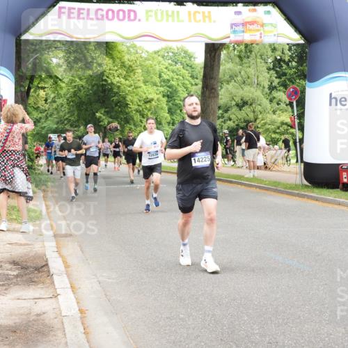 29.06.2025 - hella hamburg halbmarathon MichiJ http://msf.ph/oto/8244006 29.06.2025 10:50:48 Zwischen KM18-KM19 4945, 6966, 9986, 14225, 17140, 17150, 17321, 17533, 17685, 17686 meine-sportfotos.de