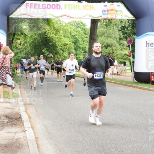 29.06.2025 - hella hamburg halbmarathon MichiJ http://msf.ph/oto/8244047 29.06.2025 10:50:48 Zwischen KM18-KM19 4945, 6966, 9986, 14225, 17140, 17150, 17321, 17533, 17685, 17686 meine-sportfotos.de