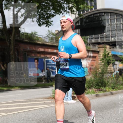 29.06.2025 - hella hamburg halbmarathon Yannick Fuchs http://msf.ph/oto/8244140 29.06.2025 10:35:05 20KM 1882, 1912, 2324, 2714, 2750, 2949, 3332, 4843, 5050, 5409, 5508, 5745, 5803, 5916, 6080, 8370, 8465, 8629, 9294, 10369, 10900, 10968, 11731, 11767, 12088, 12365, 12540, 12704, 12865, 13029, 13158, 13667, 14092, 14924, 15015, 15424, 15493, 15542, 15689, 16761, 17214, 17620, 17724, 18173, 18192, 18614 meine-sportfotos.de