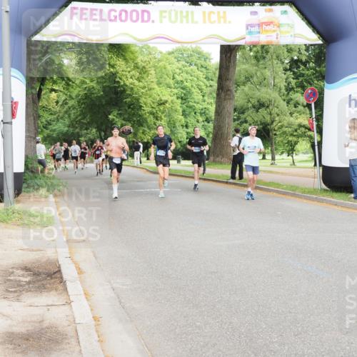 29.06.2025 - hella hamburg halbmarathon MichiJ http://msf.ph/oto/8244176 29.06.2025 10:28:05 Zwischen KM18-KM19 6687, 11806, 14359, 14699, 17916, 18149, 18285 meine-sportfotos.de