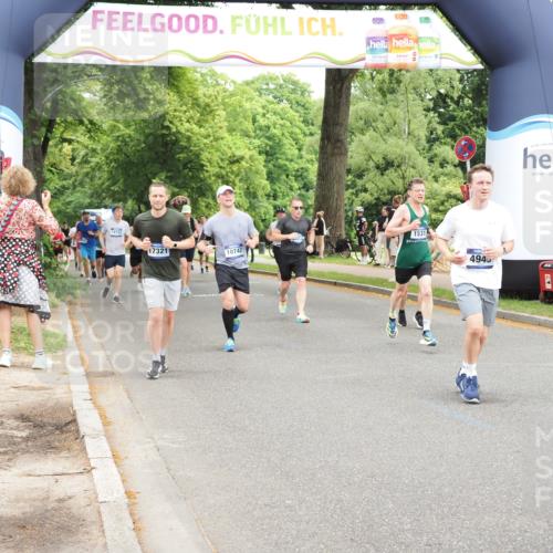 29.06.2025 - hella hamburg halbmarathon MichiJ http://msf.ph/oto/8244264 29.06.2025 10:50:50 Zwischen KM18-KM19 1531, 4945, 6966, 9986, 10742, 12836, 14225, 16770, 17150, 17321, 17533, 17685, 17686, 17818 meine-sportfotos.de