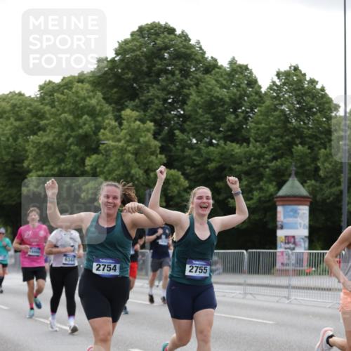 29.06.2025 - hella hamburg halbmarathon Jannik Wohlers http://msf.ph/oto/8244274 29.06.2025 10:30:12 Lombardsbrücke 1059, 1647, 2569, 2754, 2755, 3281, 4198, 4575, 4819, 6344, 7071, 7120, 9830, 11984, 12460, 12461, 12687, 12688, 14216, 14421, 15299, 15757, 15789, 15938, 16504, 16791, 16864, 18362, 18795, 18860 meine-sportfotos.de