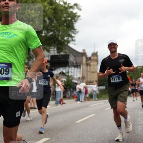 29.06.2025 - hella hamburg halbmarathon Yannick Fuchs http://msf.ph/oto/8244283 29.06.2025 10:47:34 20KM 1030, 1061, 1151, 1499, 1502, 1706, 1727, 1783, 2058, 2070, 2082, 2099, 2354, 2518, 3208, 3209, 3819, 4635, 4770, 5638, 5866, 6481, 6511, 6512, 6628, 6629, 6762, 6877, 6942, 7177, 7274, 7864, 7918, 8335, 8390, 8447, 9142, 10549, 10891, 10895, 11068, 11844, 12379, 12413, 12490, 12632, 12909, 13032, 13033, 13289, 13865, 13912, 13997, 14323, 15061, 15126, 15179, 15441, 15497, 15502, 15838, 15856, 15946, 16477, 16538, 16986, 17348, 18134, 18143, 18418, 18487, 18590 meine-sportfotos.de