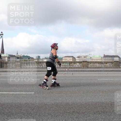 29.06.2025 - hella hamburg halbmarathon Lena Gebhardt http://msf.ph/oto/8244284 29.06.2025 09:02:29 Lombardsbrücke  meine-sportfotos.de