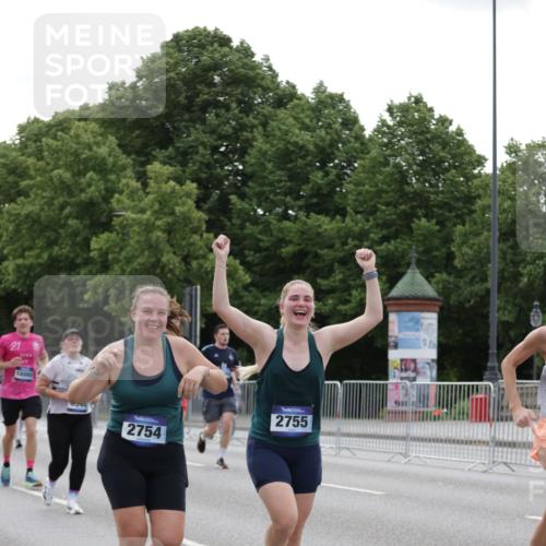 29.06.2025 - hella hamburg halbmarathon Jannik Wohlers http://msf.ph/oto/8244370 29.06.2025 10:30:12 Lombardsbrücke 1059, 1647, 2569, 2754, 2755, 3281, 4198, 4575, 4819, 6344, 7071, 7120, 9830, 11984, 12460, 12461, 12687, 12688, 14216, 14421, 15299, 15757, 15789, 15938, 16504, 16791, 16864, 18362, 18795, 18860 meine-sportfotos.de