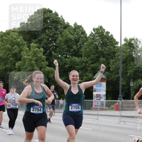 29.06.2025 - hella hamburg halbmarathon Jannik Wohlers http://msf.ph/oto/8244419 29.06.2025 10:30:12 Lombardsbrücke 1059, 1647, 2569, 2754, 2755, 3281, 4198, 4575, 4819, 6344, 7071, 7120, 9830, 11984, 12460, 12461, 12687, 12688, 14216, 14421, 15299, 15757, 15789, 15938, 16504, 16791, 16864, 18362, 18795, 18860 meine-sportfotos.de
