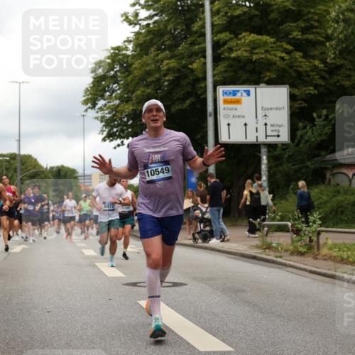 29.06.2025 - hella hamburg halbmarathon Yannick Fuchs http://msf.ph/oto/8244442 29.06.2025 10:47:35 20KM 1030, 1061, 1151, 1502, 1706, 1727, 1783, 2058, 2070, 2082, 2354, 2518, 3208, 3209, 3819, 4635, 4770, 5020, 5638, 5866, 6481, 6511, 6512, 6629, 6762, 6877, 6942, 7177, 7274, 7864, 7918, 8335, 8390, 8447, 9142, 10549, 10891, 10895, 11068, 11844, 12379, 12413, 12490, 12632, 12909, 13032, 13033, 13289, 13397, 13865, 13912, 13997, 15061, 15126, 15179, 15441, 15497, 15502, 15838, 15856, 15946, 16477, 16538, 17348, 18134, 18143, 18418, 18487, 18590 meine-sportfotos.de