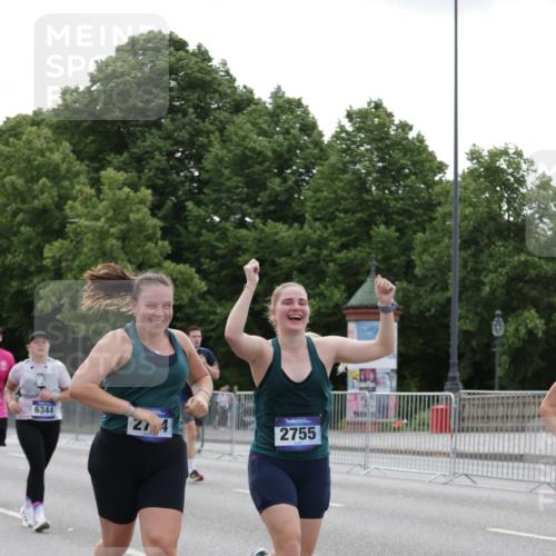 29.06.2025 - hella hamburg halbmarathon Jannik Wohlers http://msf.ph/oto/8244456 29.06.2025 10:30:12 Lombardsbrücke 1059, 1647, 2569, 2754, 2755, 3281, 4198, 4575, 4819, 6344, 7071, 7120, 9830, 11984, 12460, 12461, 12687, 12688, 14216, 14421, 15299, 15757, 15789, 15938, 16504, 16791, 16864, 18362, 18795, 18860 meine-sportfotos.de