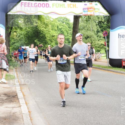 29.06.2025 - hella hamburg halbmarathon MichiJ http://msf.ph/oto/8244464 29.06.2025 10:50:52 Zwischen KM18-KM19 1531, 4945, 6966, 10742, 12836, 14225, 16770, 17150, 17321, 17533, 17685, 17686, 17818 meine-sportfotos.de