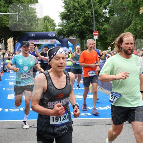 29.06.2025 - hella hamburg halbmarathon Zöllner http://msf.ph/oto/8244545 29.06.2025 10:56:44 Ziel 4152, 6416, 6759, 7037, 7646, 8311, 8744, 8996, 9488, 11083, 11870, 12509, 14369, 15134, 15145, 15431, 15712, 16043, 16121, 17259, 18340, 18634, 18899 meine-sportfotos.de
