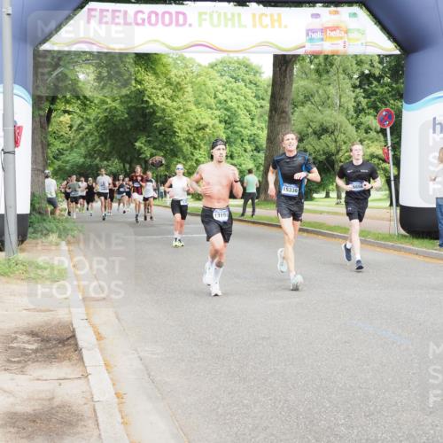 29.06.2025 - hella hamburg halbmarathon MichiJ http://msf.ph/oto/8244558 29.06.2025 10:28:08 Zwischen KM18-KM19 11806, 13190, 14359, 14699, 15336, 15556, 16656, 17916, 18149 meine-sportfotos.de