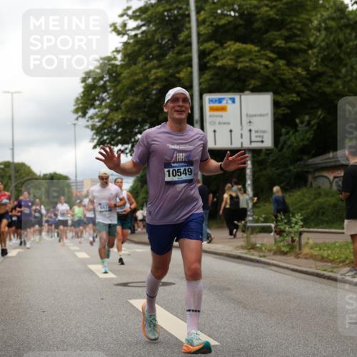 29.06.2025 - hella hamburg halbmarathon Yannick Fuchs http://msf.ph/oto/8244568 29.06.2025 10:47:35 20KM 1030, 1061, 1151, 1502, 1706, 1727, 1783, 2058, 2070, 2082, 2354, 2518, 3208, 3209, 3819, 4635, 4770, 5020, 5638, 5866, 6481, 6511, 6512, 6629, 6762, 6877, 6942, 7177, 7274, 7864, 7918, 8335, 8390, 8447, 9142, 10549, 10891, 10895, 11068, 11844, 12379, 12413, 12490, 12632, 12909, 13032, 13033, 13289, 13397, 13865, 13912, 13997, 15061, 15126, 15179, 15441, 15497, 15502, 15838, 15856, 15946, 16477, 16538, 17348, 18134, 18143, 18418, 18487, 18590 meine-sportfotos.de